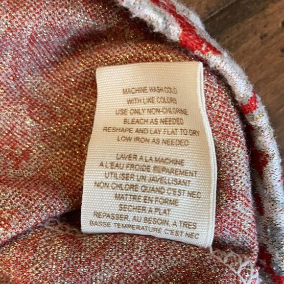 Free People Bodycon Skirt Size Small EUC - Red, Silver, White Festive Print - Picture 8 of 9